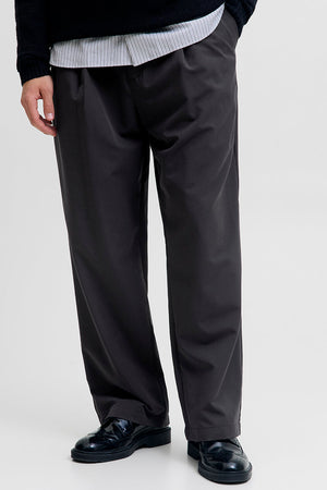 Jack & Jones Bill Bamford Pleated Relaxed Fit Chino Black