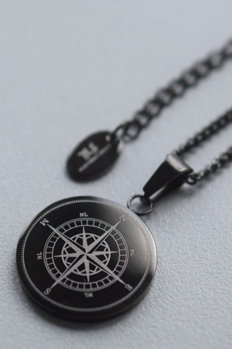 Compass Halskæde Black