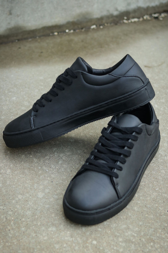 Liberty Sneaker Black/Black